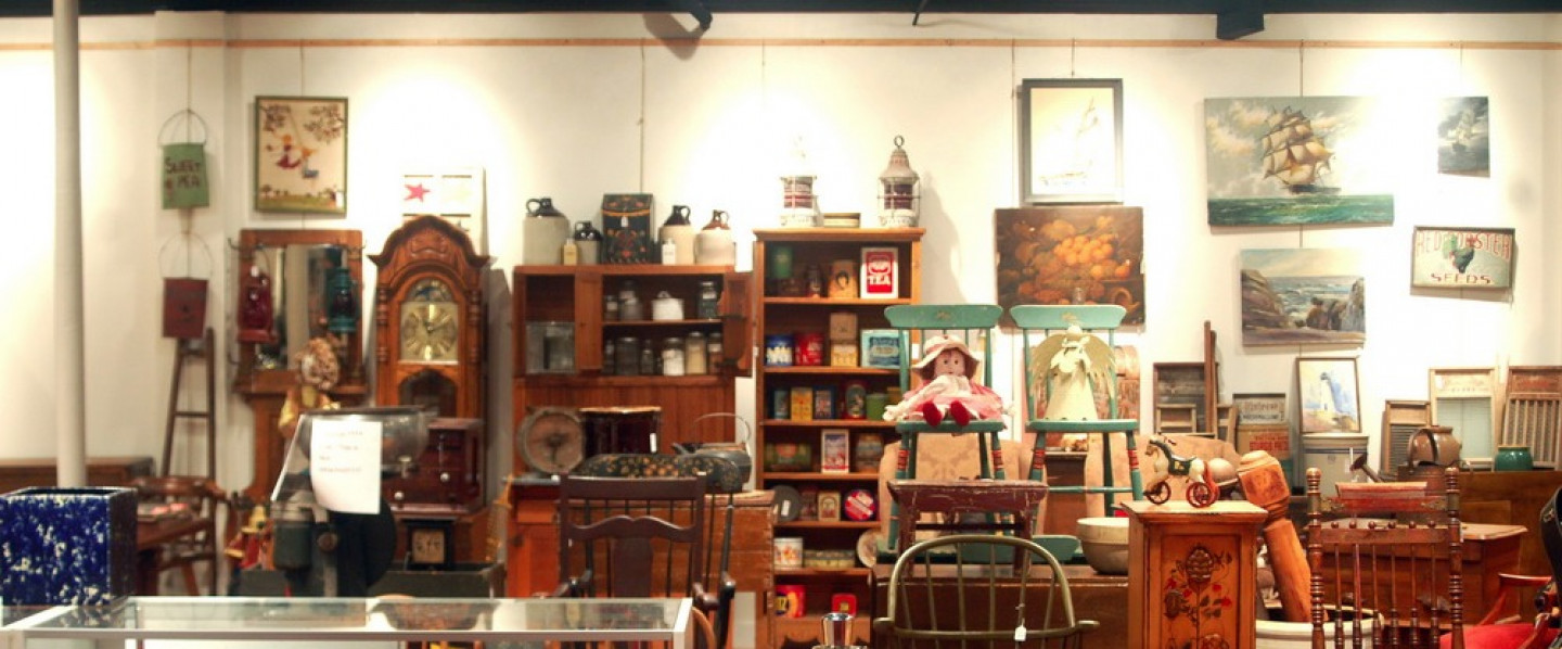 SELL YOUR ANTIQUES WITH THE HELP OF NEW ENGLAND’S FINEST AUCTION HOUSE